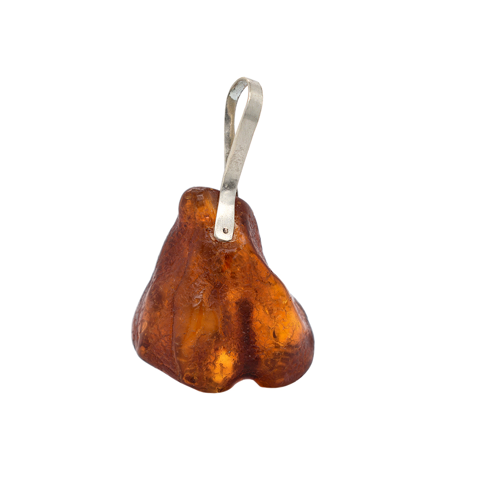 Urve Küttner pendant/object